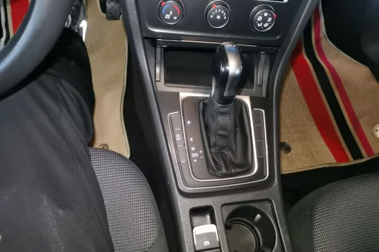 Volkswagen Golf 2019 #18 Volkswagen Golf 2019 car image #18