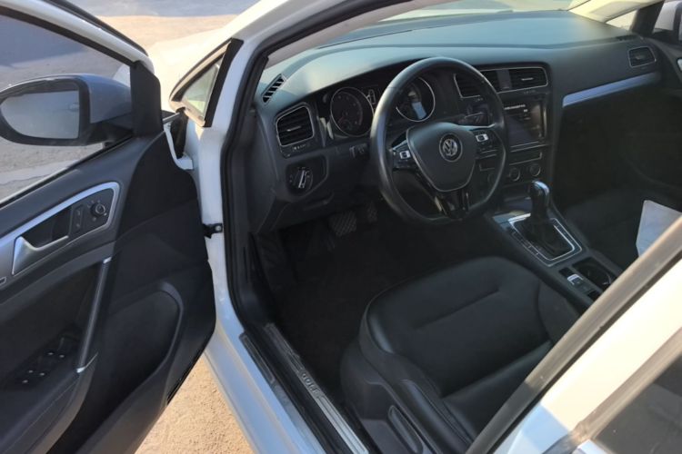 Volkswagen Golf 2019 #16 Volkswagen Golf 2019 car image #16