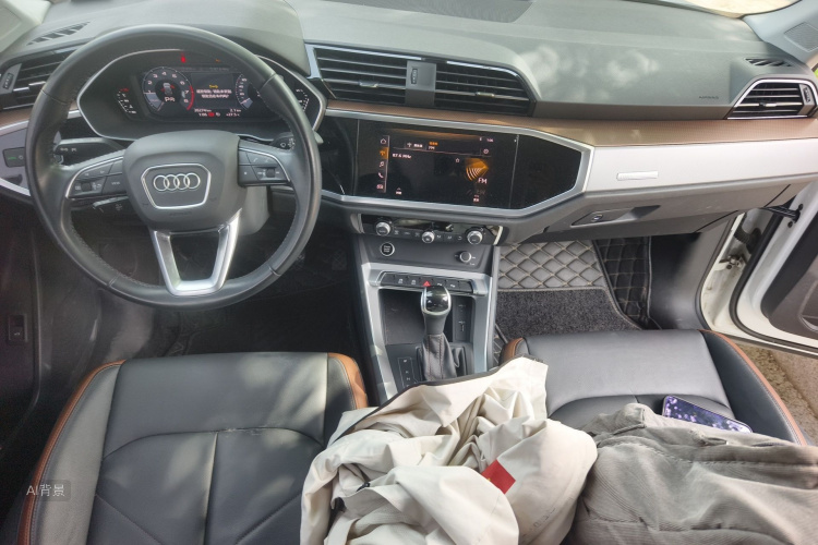 Audi Q3 2021 image de voiture #11