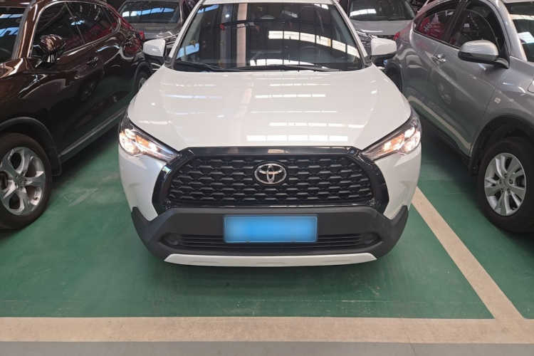 Toyota Corolla Cross 2024 #3 Toyota Corolla Cross 2024 صورة سيارة #3