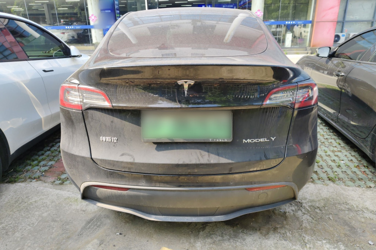 Tesla Model Y 2023 #6 Tesla Model Y 2023 immagine di auto #6
