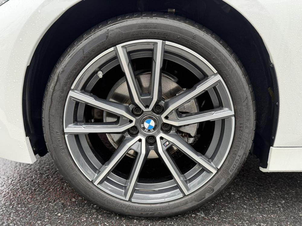 BMW 3 Series 2023 #9 BMW 3 Series 2023 car image #9