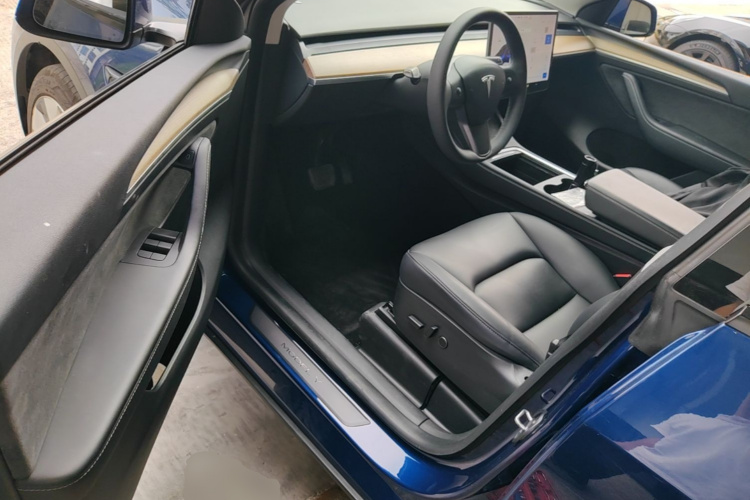 Tesla Model Y 2021 #16 Tesla Model Y 2021 immagine di auto #16