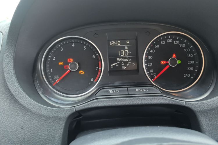 Volkswagen Polo 2018 car image #12