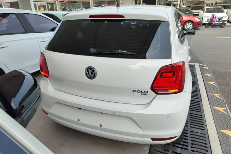 Volkswagen Polo 2016 #4 Volkswagen Polo 2016 car image #4