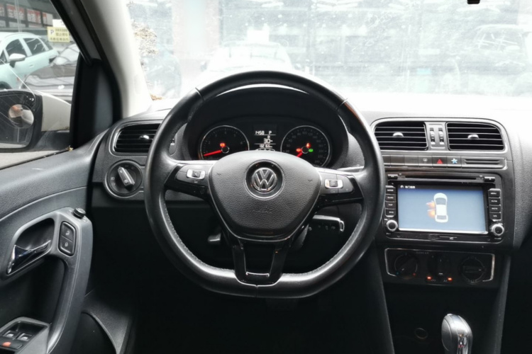 Volkswagen Polo 2017 #11 Volkswagen Polo 2017 car image #11