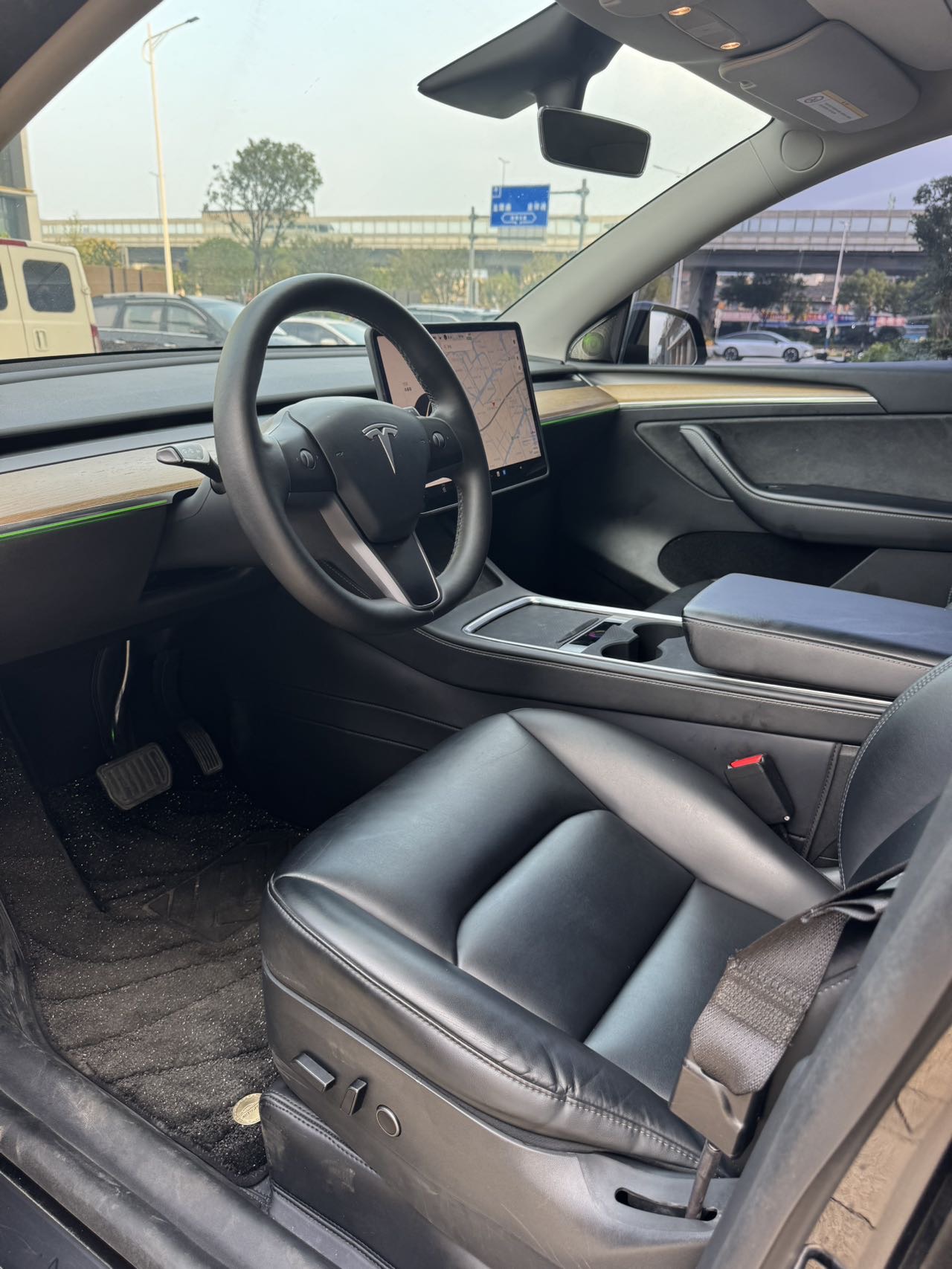 Tesla Model Y 2021 #6 Tesla Model Y 2021 car image #6