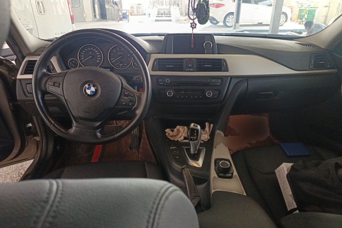 BMW 3 Series 2015 car image #21