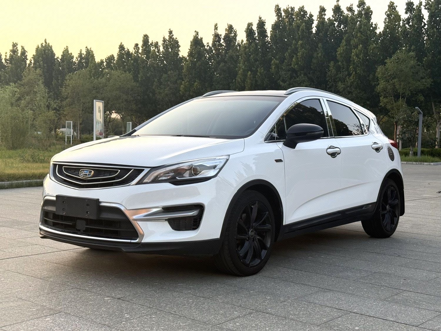 GEELY Emgrand GS 2016 car image 