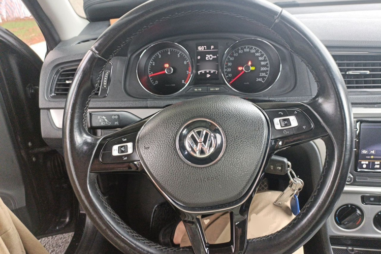 Volkswagen Lavida 2017 #11 Volkswagen Lavida 2017 car image #11