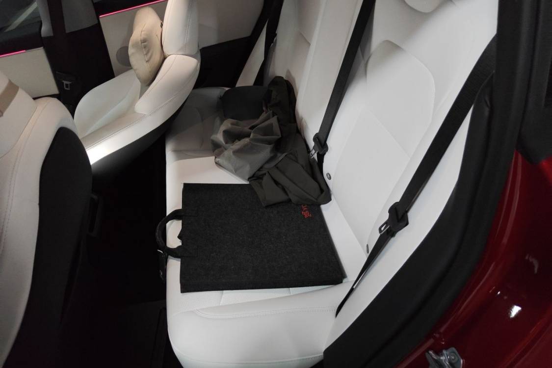 Tesla Model 3 2024 car image #19
