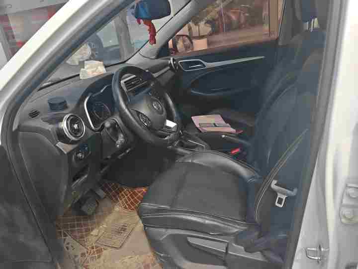 MG ZS 2018 image de voiture #18