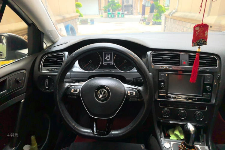 Volkswagen Golf 2018 car image #12