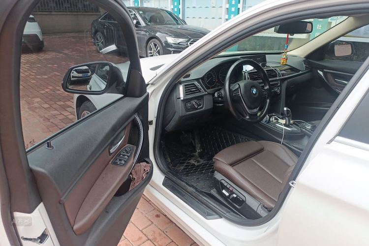 BMW 3 Series 2018 #18 BMW 3 Series 2018 imagen de coche #18