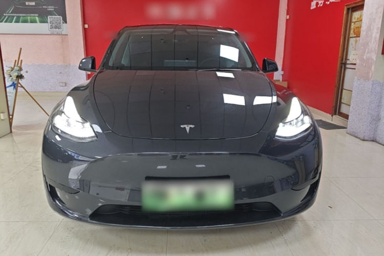 Tesla Model Y 2024 #3 Tesla Model Y 2024 car image #3