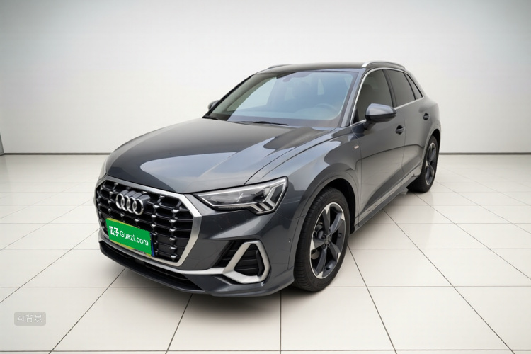 Audi Q3 2022 immagine di auto #2