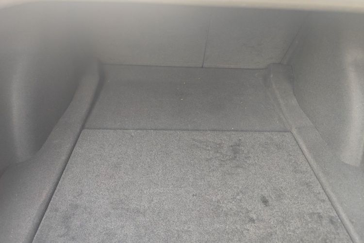 Tesla Model 3 2020 imagem de carro #17