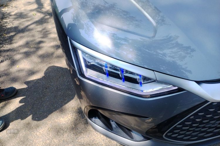 BYD Han 2023 car image #8