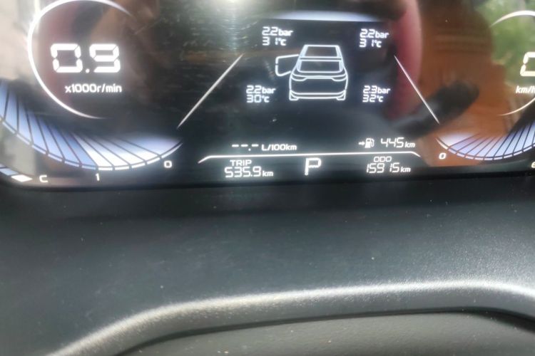 GEELY Emgrand 2025 car image #8