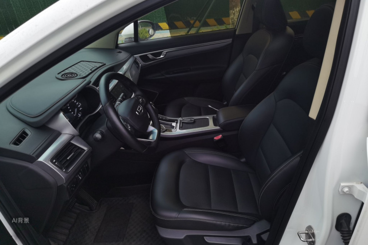 GEELY Emgrand GS 2019 car image #17