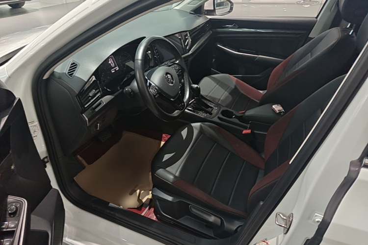 Volkswagen Bora 2019 car image #15