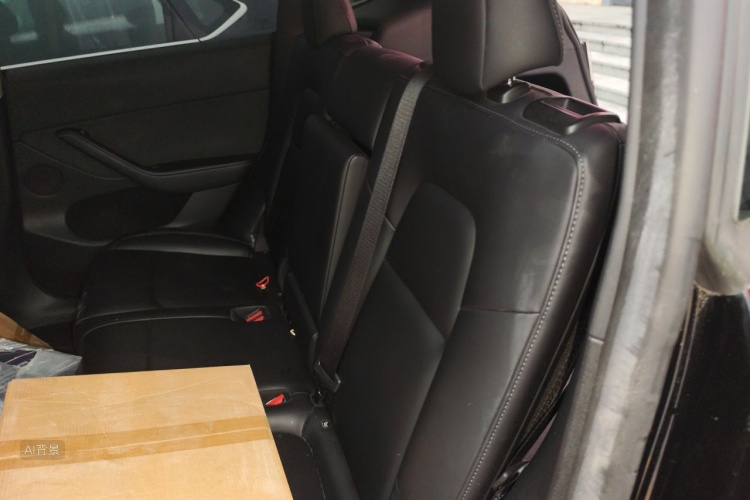 Tesla Model Y 2023 #19 Tesla Model Y 2023 car image #19