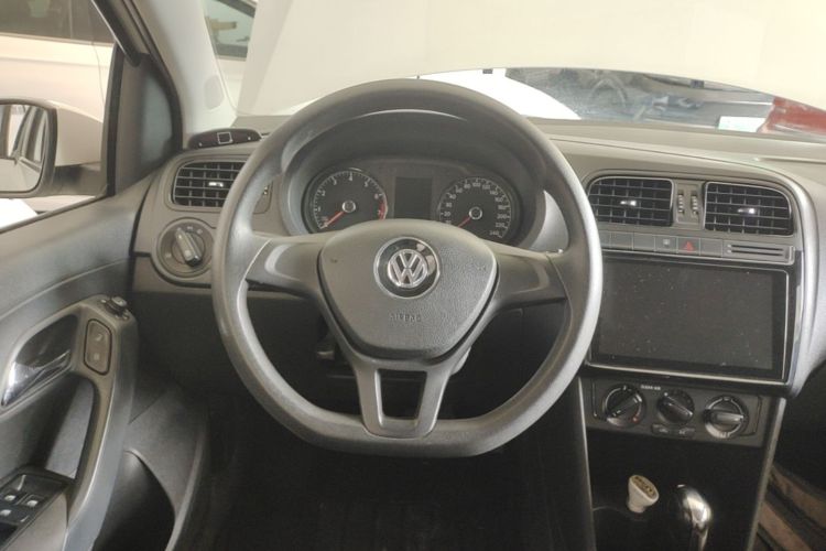 Volkswagen Polo 2016 #11 Volkswagen Polo 2016 car image #11