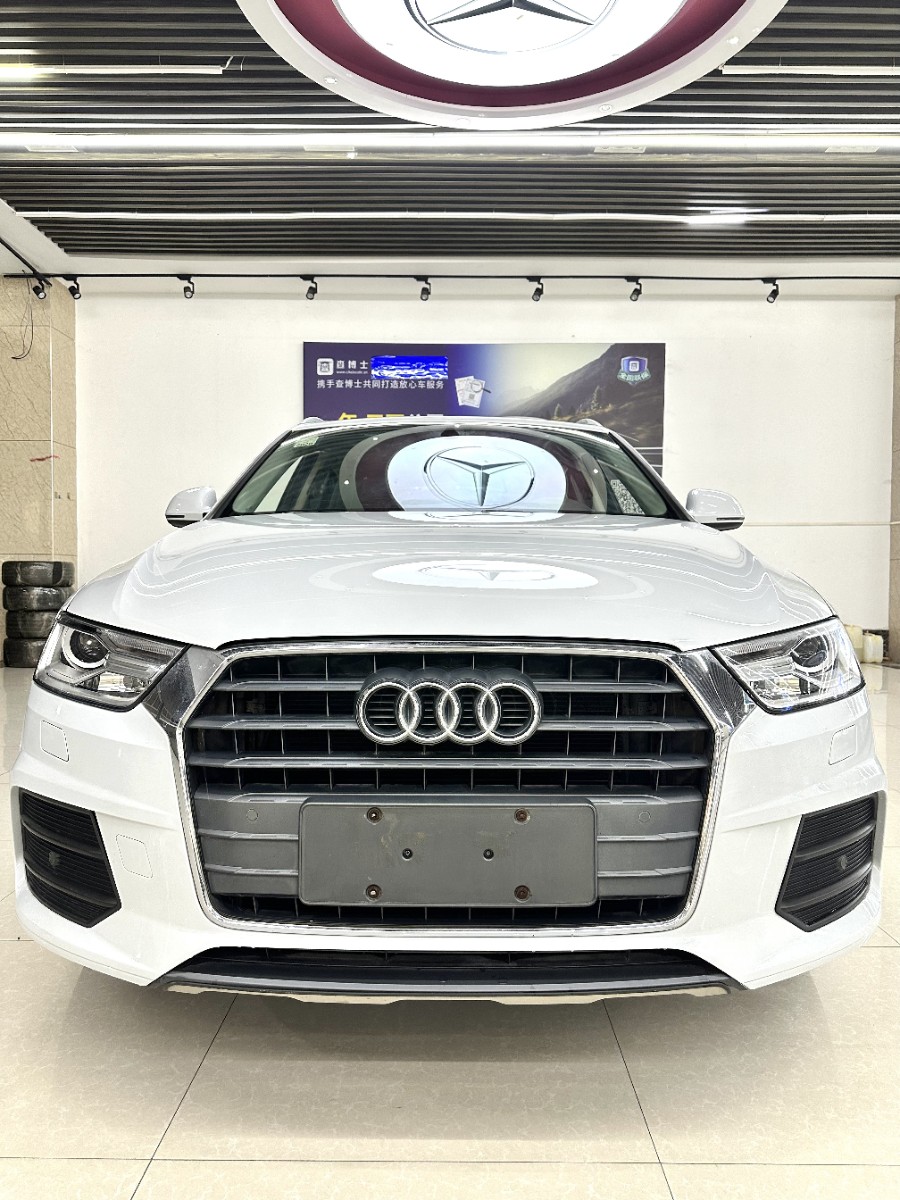 Audi Q3 2016 car image #2