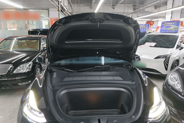 Tesla Model Y 2023 #20 Tesla Model Y 2023 car image #20