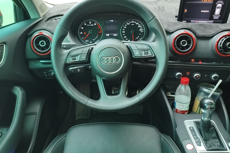 Audi A3 2020 immagine di auto #11