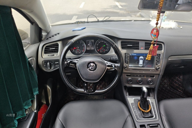 Volkswagen Golf 2014 car image #12