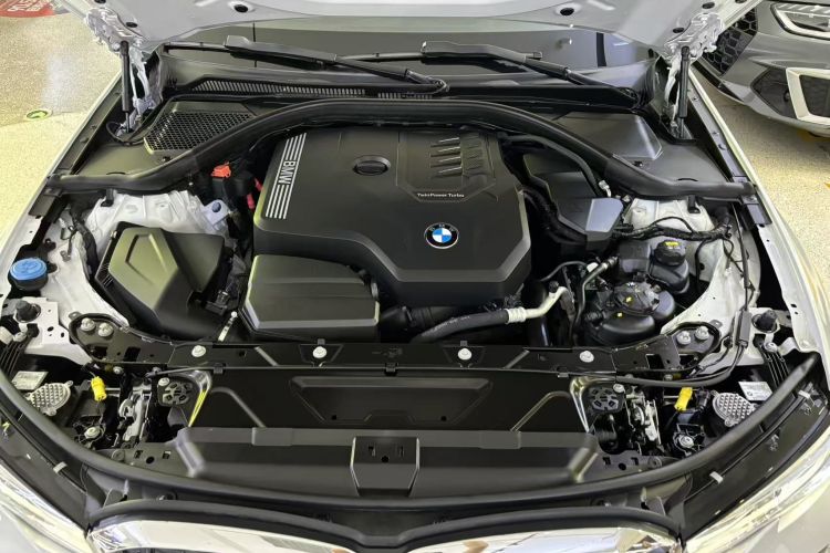 BMW 3 Series 2021 #20 BMW 3 Series 2021 car image #20