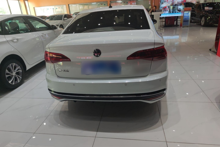 Volkswagen Bora 2023 car image #7