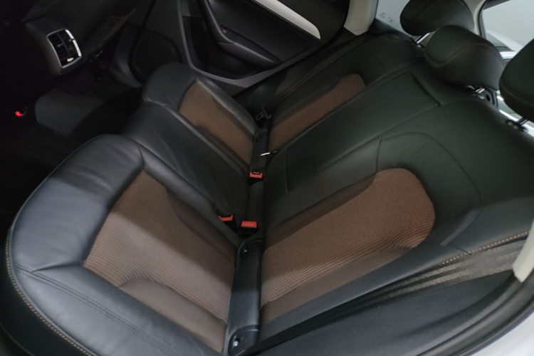Audi Q3 2018 #17 Audi Q3 2018 car image #17