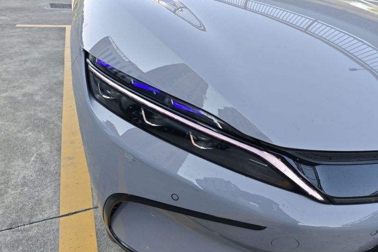 BYD Han 2025 car image #8