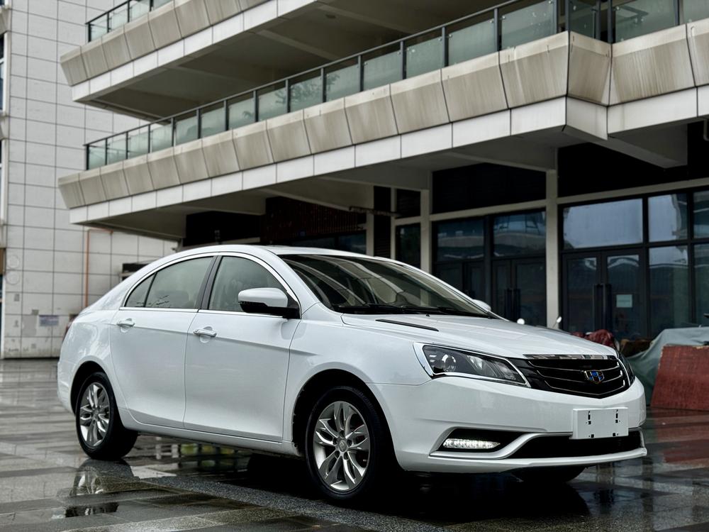 GEELY Emgrand 2016 car image #3