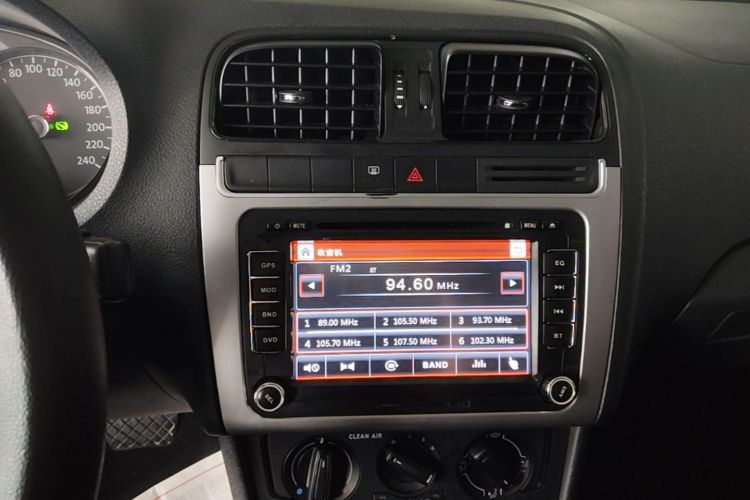 Volkswagen Polo 2018 #13 Volkswagen Polo 2018 car image #13