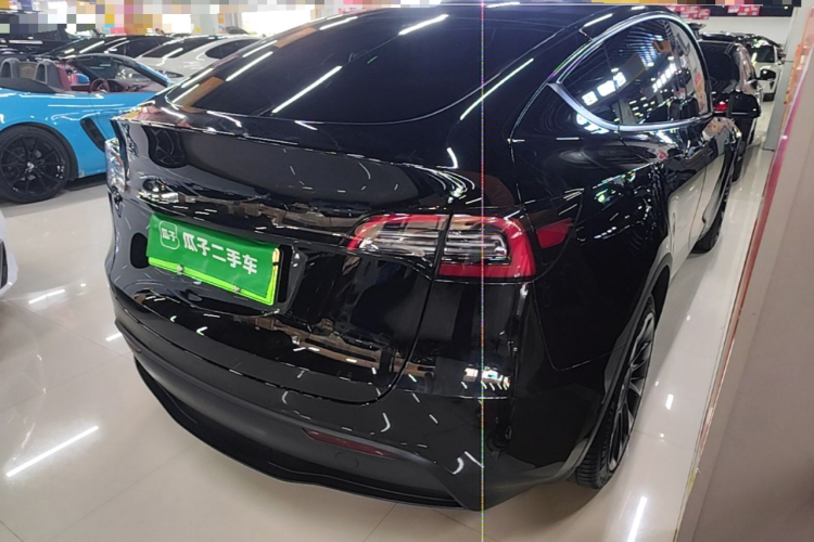Tesla Model Y 2021 #7 Tesla Model Y 2021 car image #7