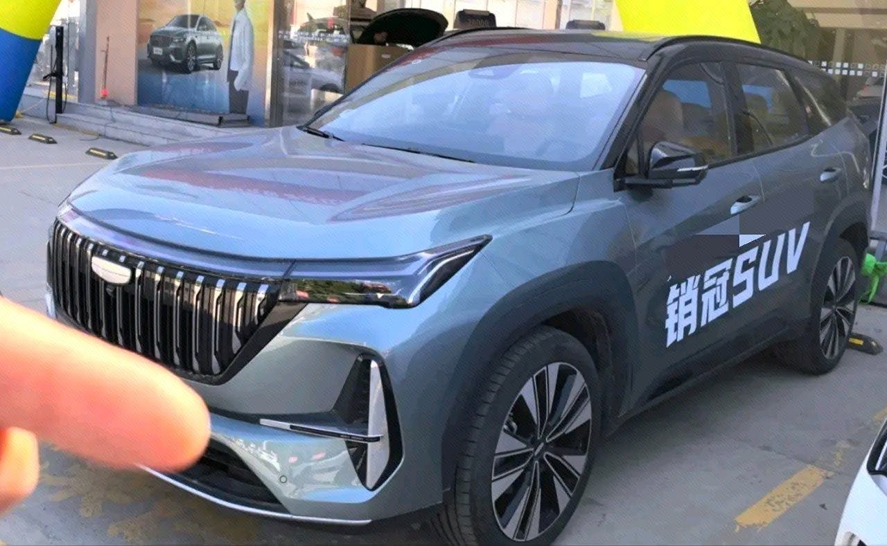 GEELY Boyue L 2025 car image 