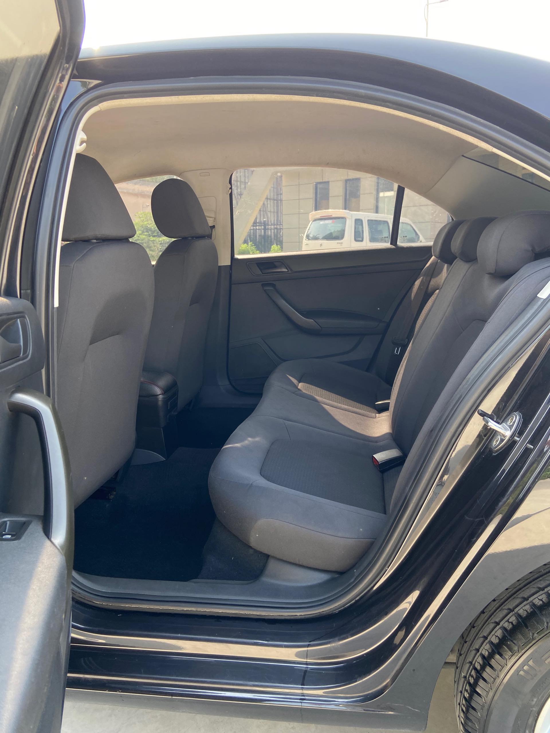 Volkswagen Santana 2016 صورة سيارة #7