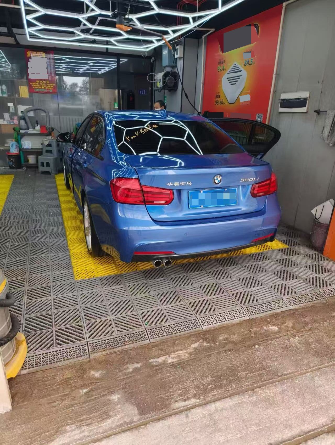 BMW 3 Series 2017 #3 BMW 3 Series 2017 car image #3