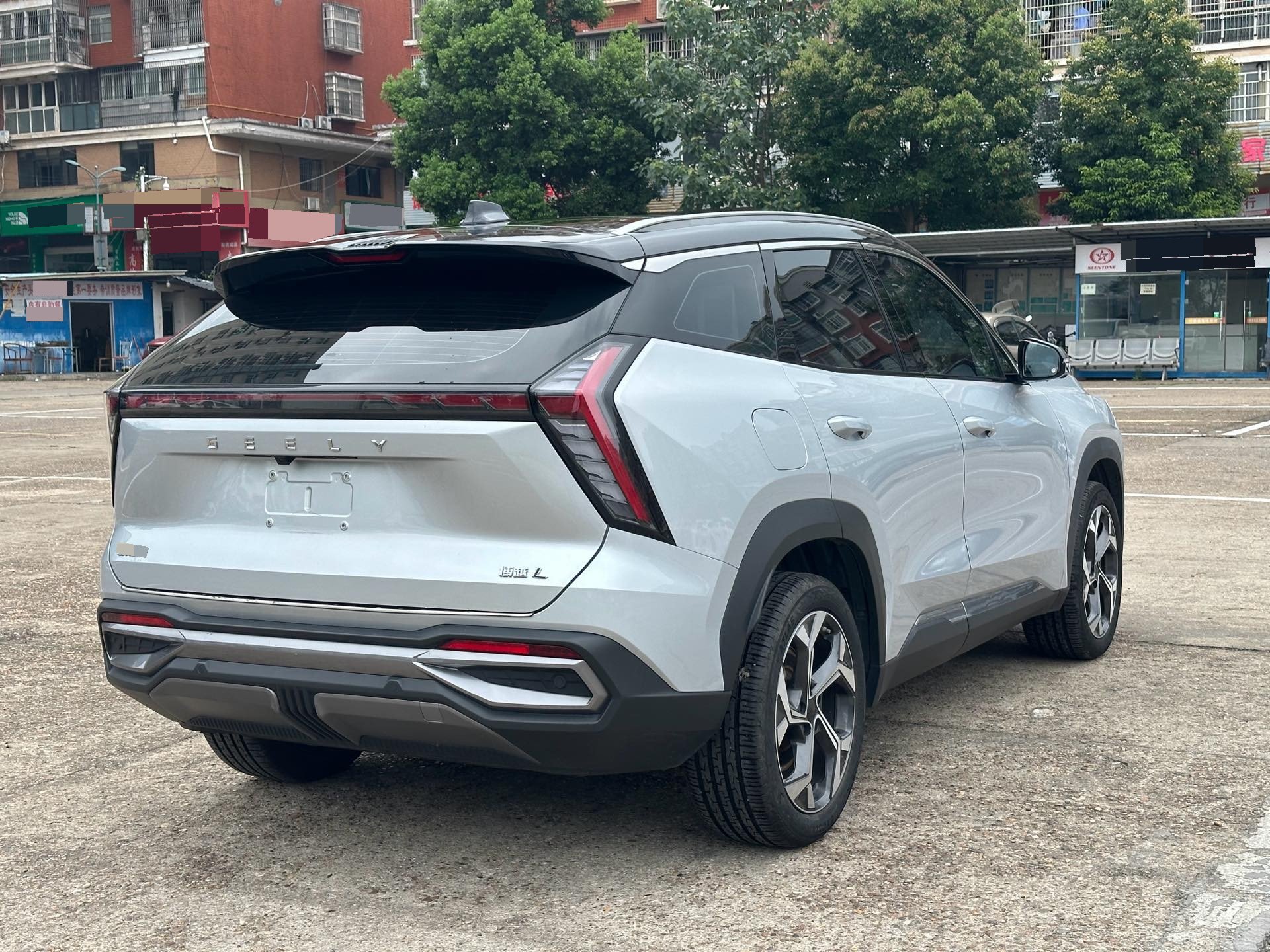 GEELY Boyue L 2023 car image #4