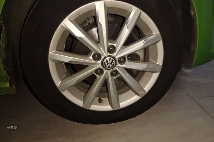 Volkswagen Polo 2014 car image #9