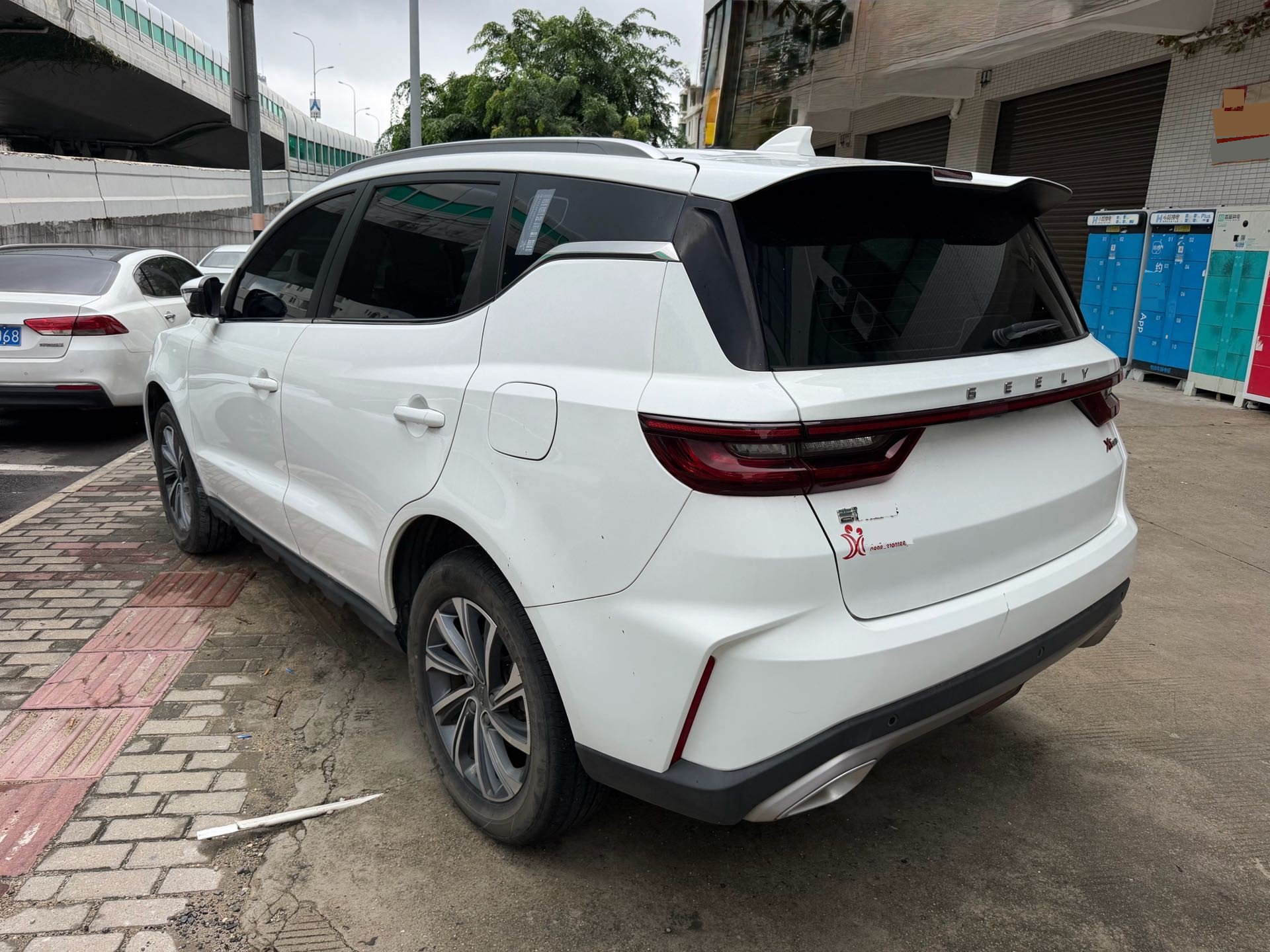 GEELY Vision X6 2022 изображение автомобиля #5