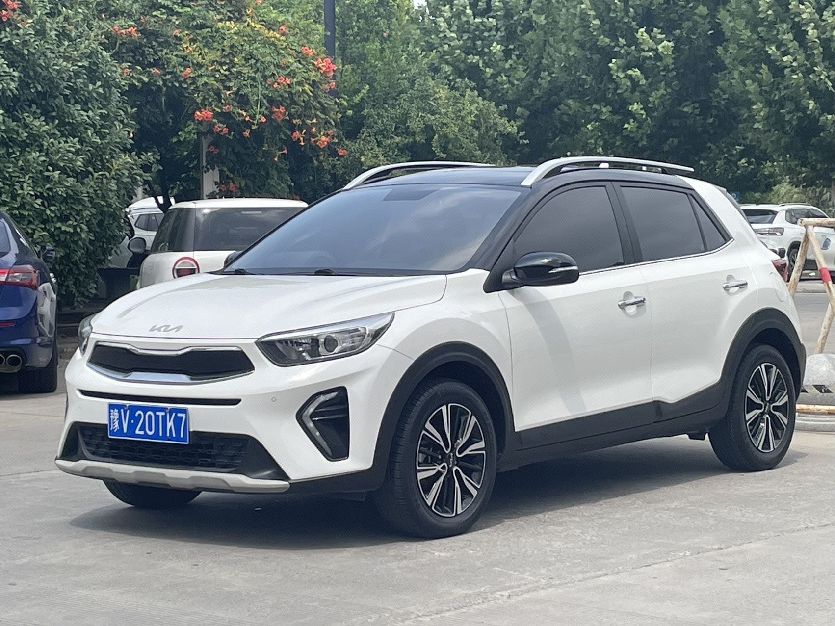 Kia KX1 2022 car image 