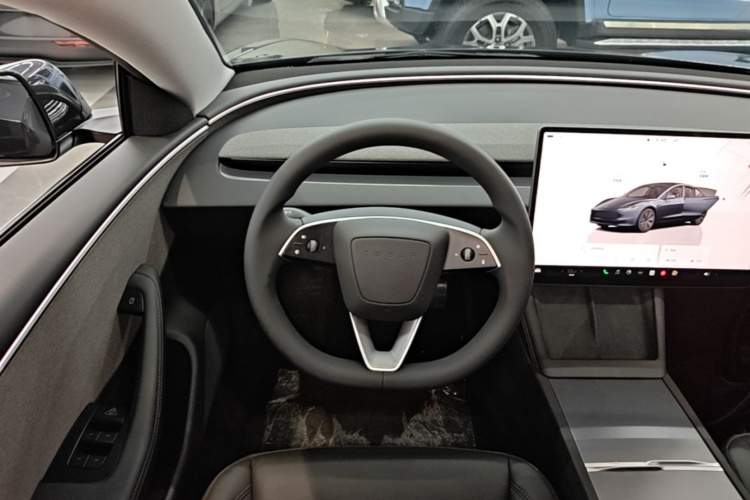 Tesla Model 3 2025 #11 Tesla Model 3 2025 car image #11