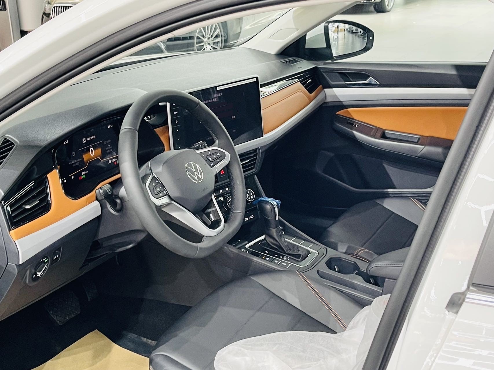 2024 car image #3