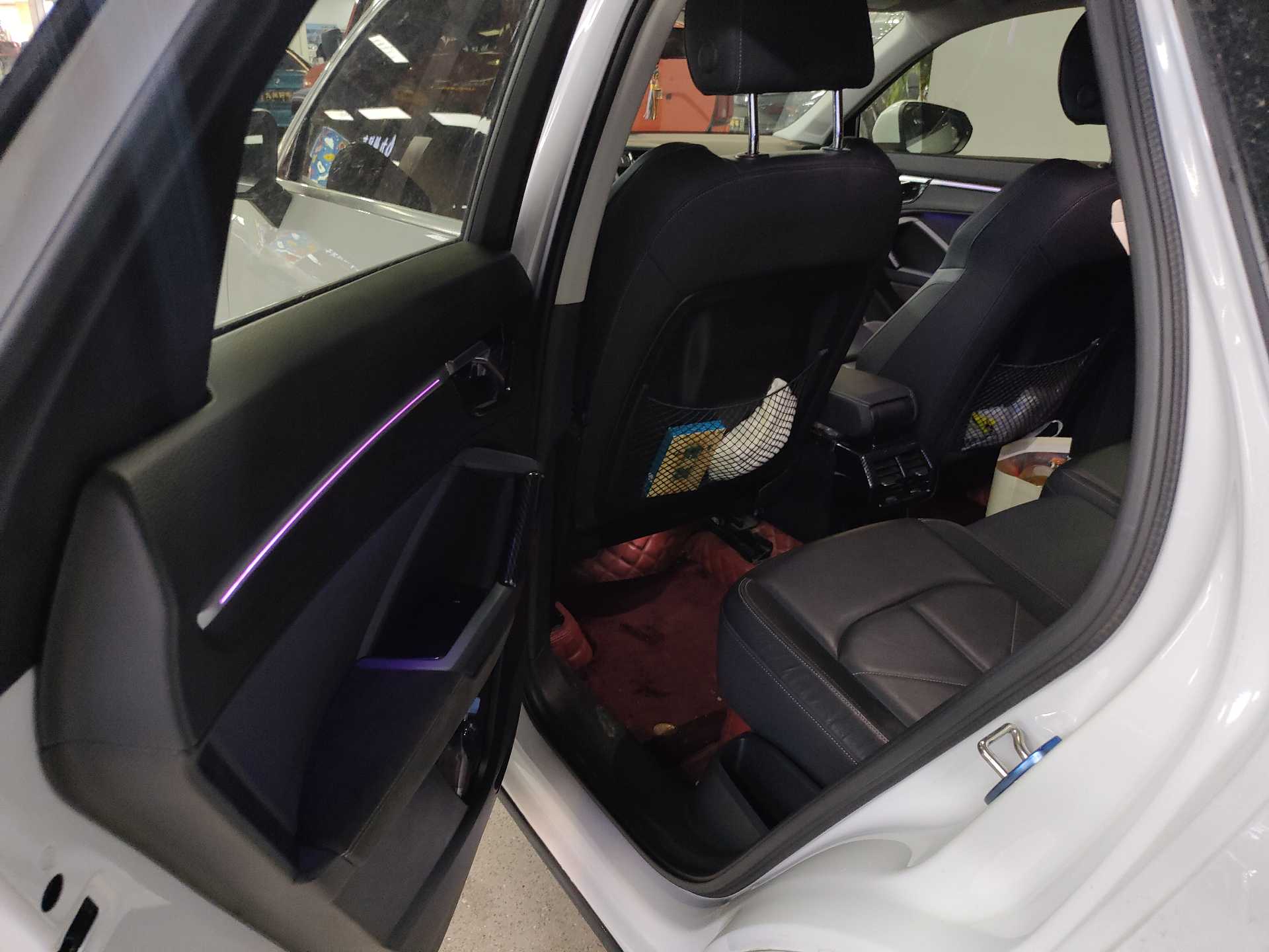 Audi Q3 2021 car image #7