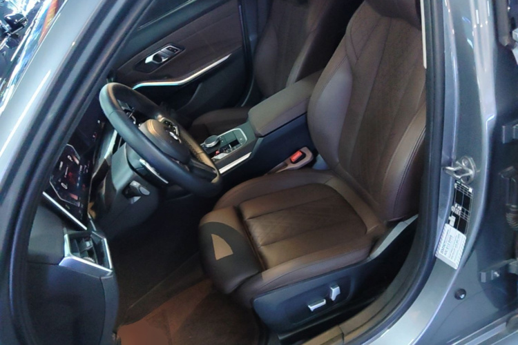 BMW 3 Series 2023 #15 BMW 3 Series 2023 car image #15
