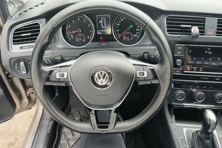Volkswagen Golf 2017 #11 Volkswagen Golf 2017 car image #11